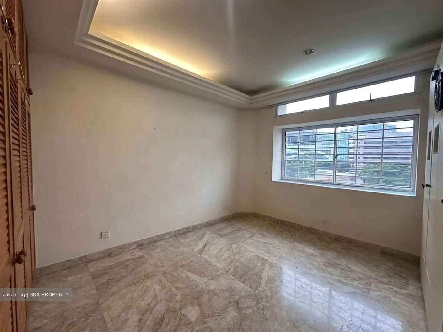 Lloyd Court (D9), Apartment #562070311